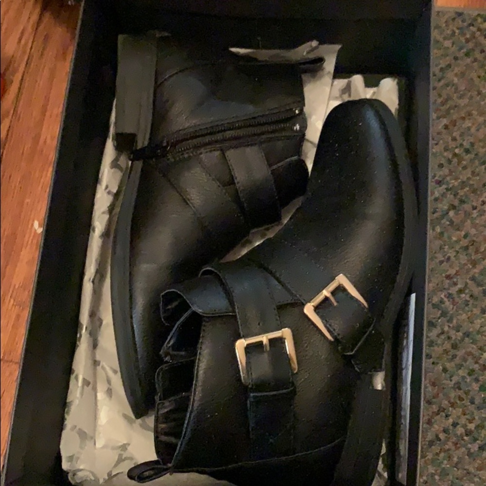 Ankle boots